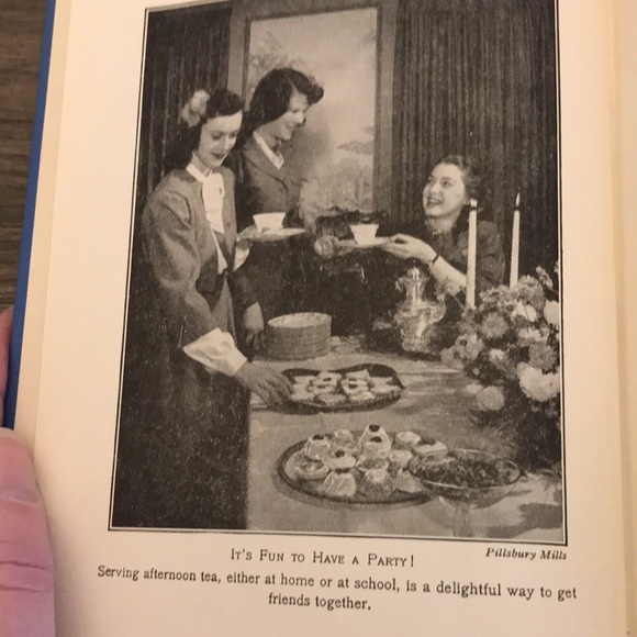 Vintage cook book text book foods for home and school Carlotta Greer cookbook - Picture 5 of 16